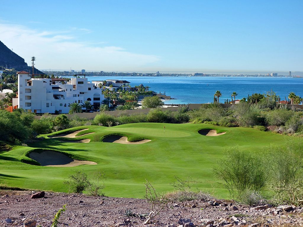 9th Hole at El Cortes Puerta Cortes Golf Club (329 Yard Par 4)